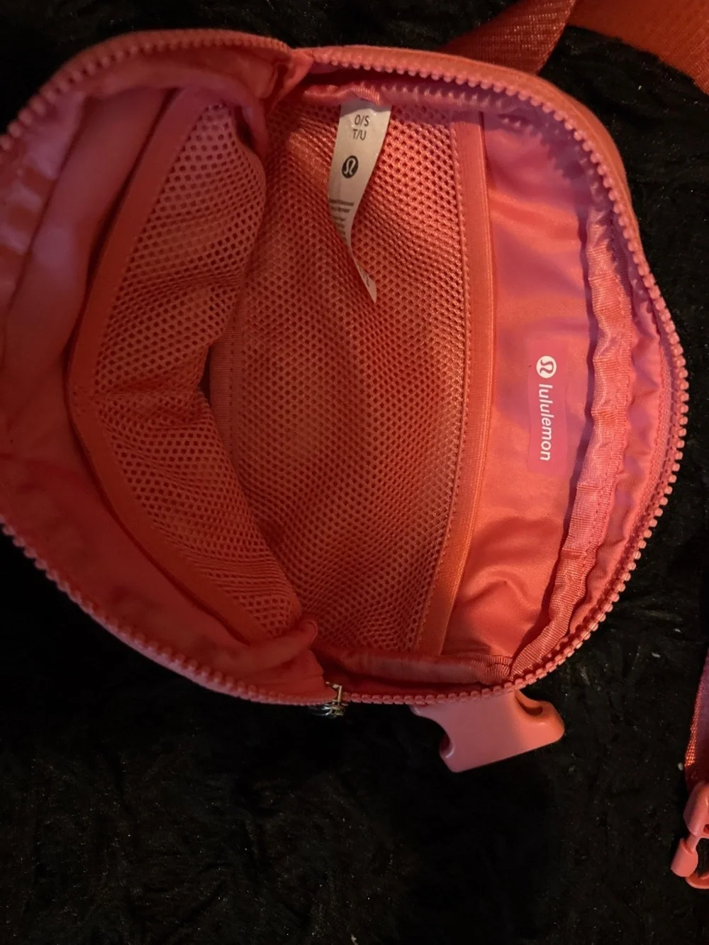 lululemon athletica pink belt bag (light use)